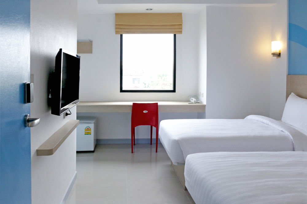 Hop Inn Lampang Esterno foto